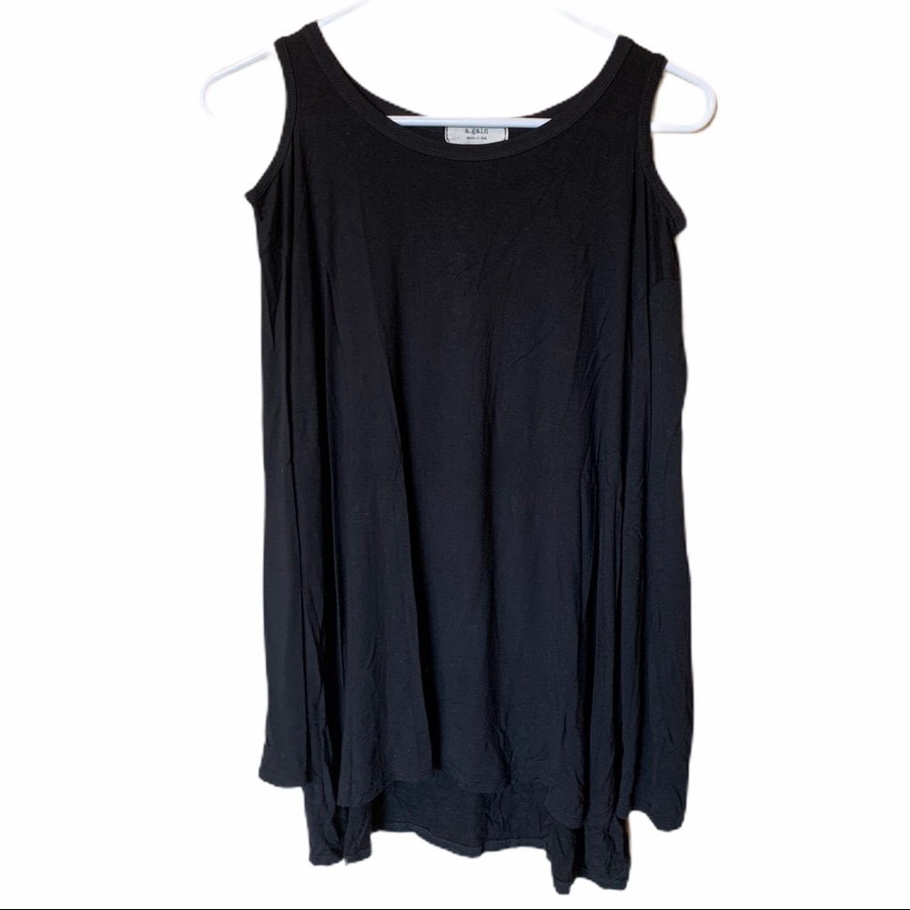 A. Gain black cold shoulder longsleeve top medium